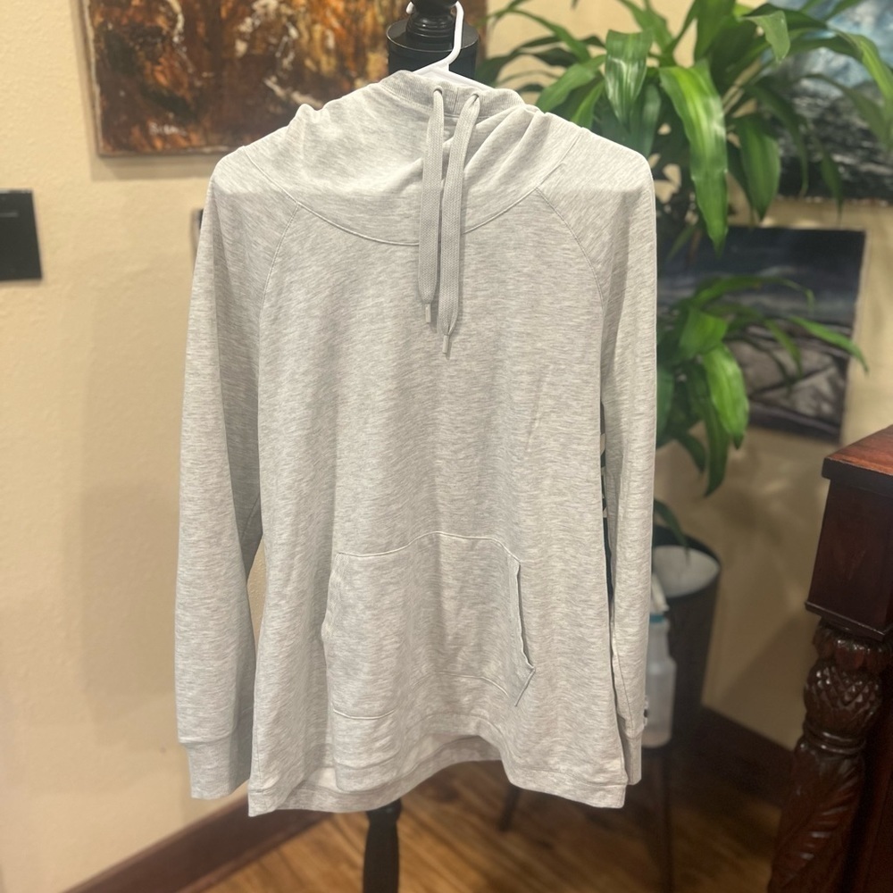 XL hoodie in GUC